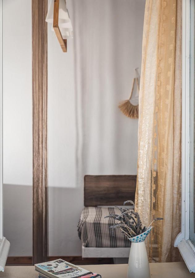 Plakes Sea View Apartment Plaka (Milos) Bagian luar foto